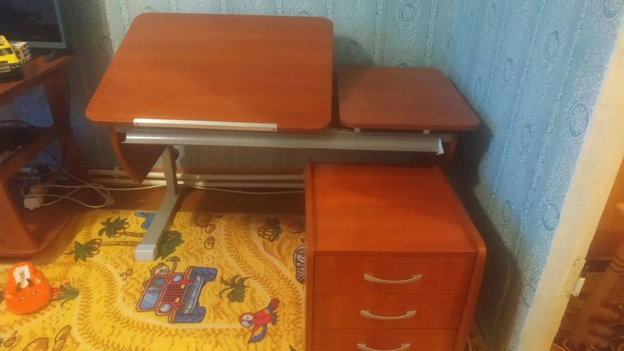 Тумба выкатная 3 ящика