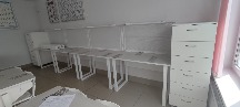 Стол лабораторный для кабинета химии. Тумбы и шкафы для хранения реактивов.