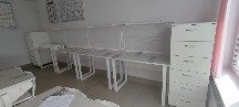 Стол лабораторный для кабинета химии. Тумбы и шкафы для хранения реактивов.
