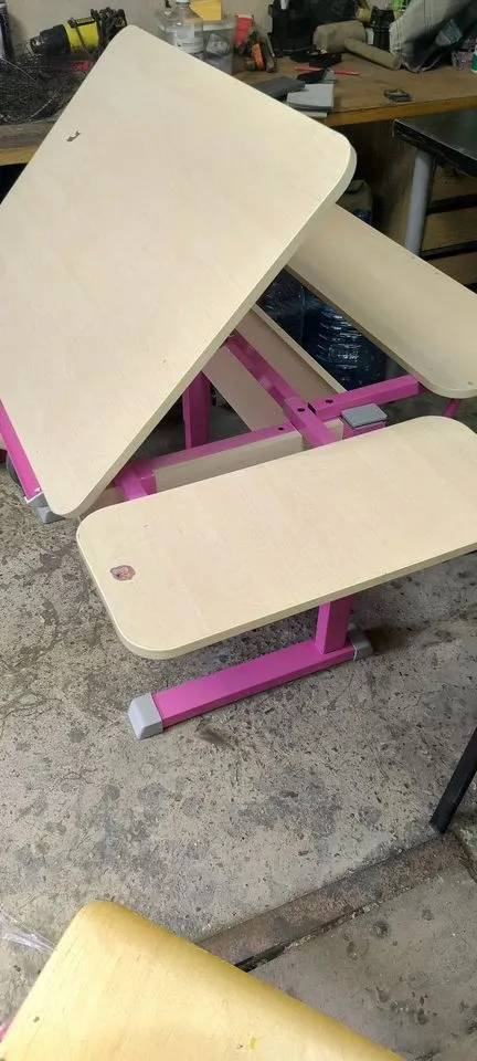 Растущая парта Колибри с боковой полкой